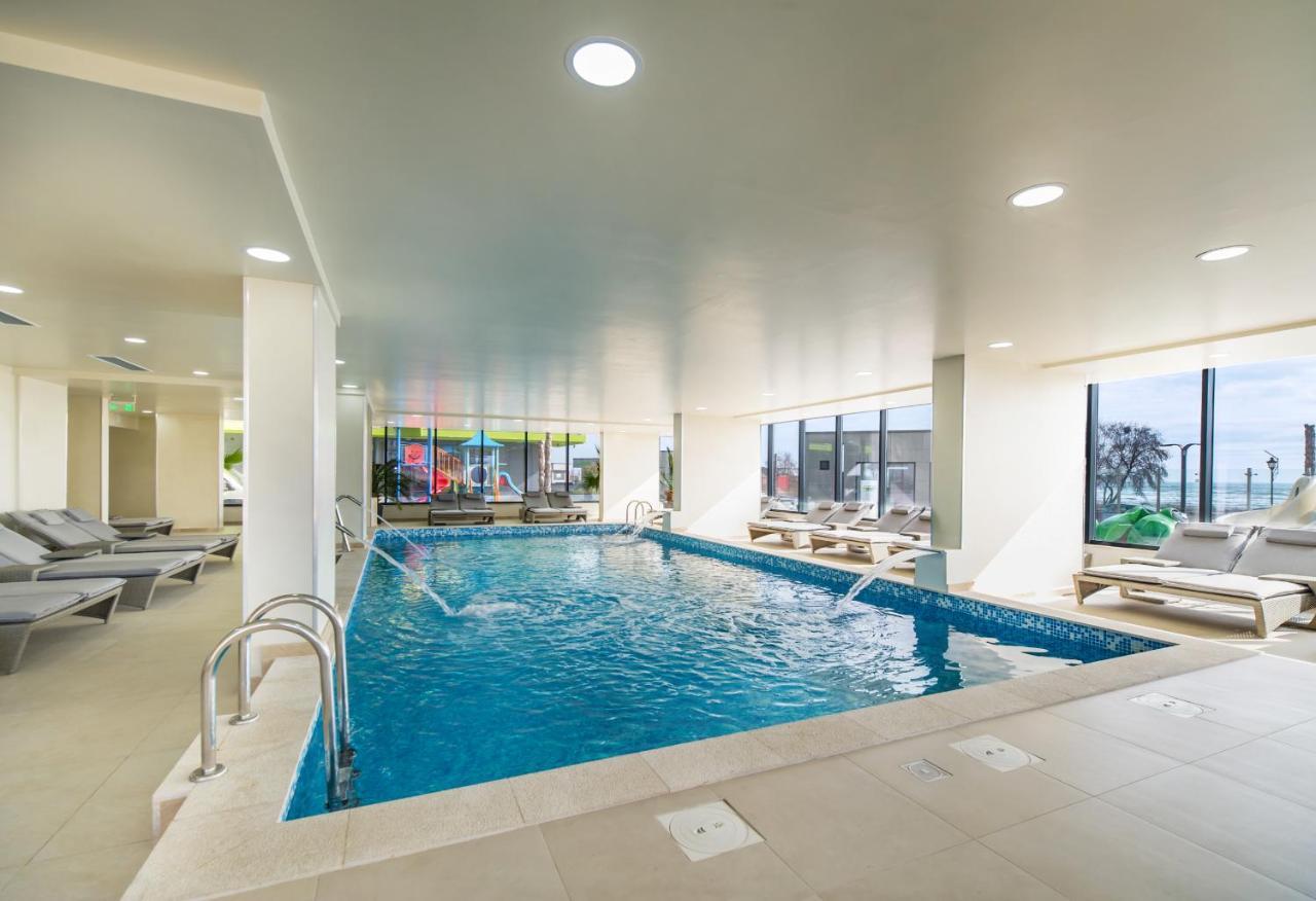 Crystal 26 Apartment - Spa Pool Beach Resort Нэводари Экстерьер фото